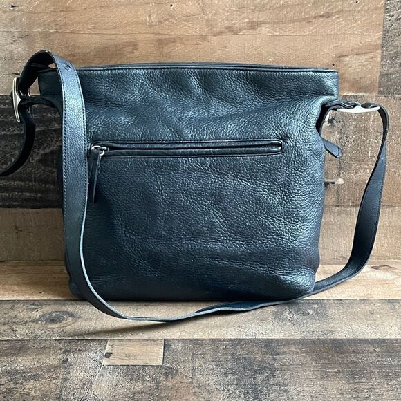 Giani Bernini Black Pebbled Leather Shoulder Bag - Picture 2 of 12